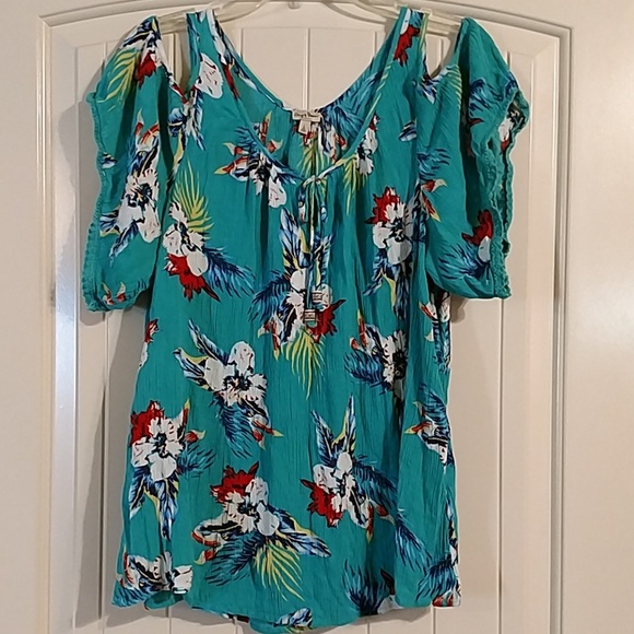 Chip & Pepper Tops - Chip & Pepper cold shoulder floral print top